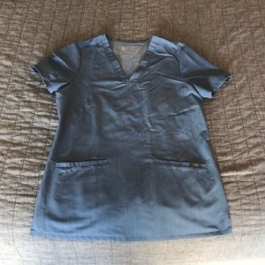 Figs scrub top casma heather indigo XS